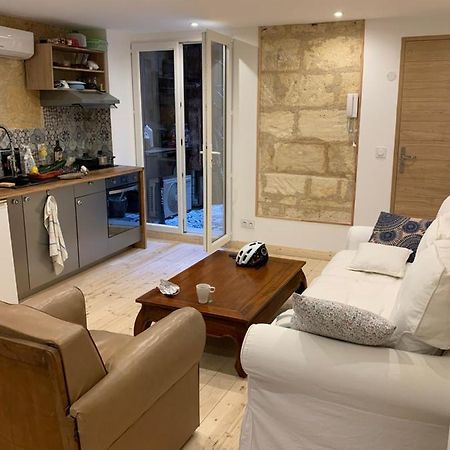 Chambre Avec Salle De Bain Et Cuisine Privee Centre Ville Historique Avec Climatisation Et Patio 보르도 외부 사진
